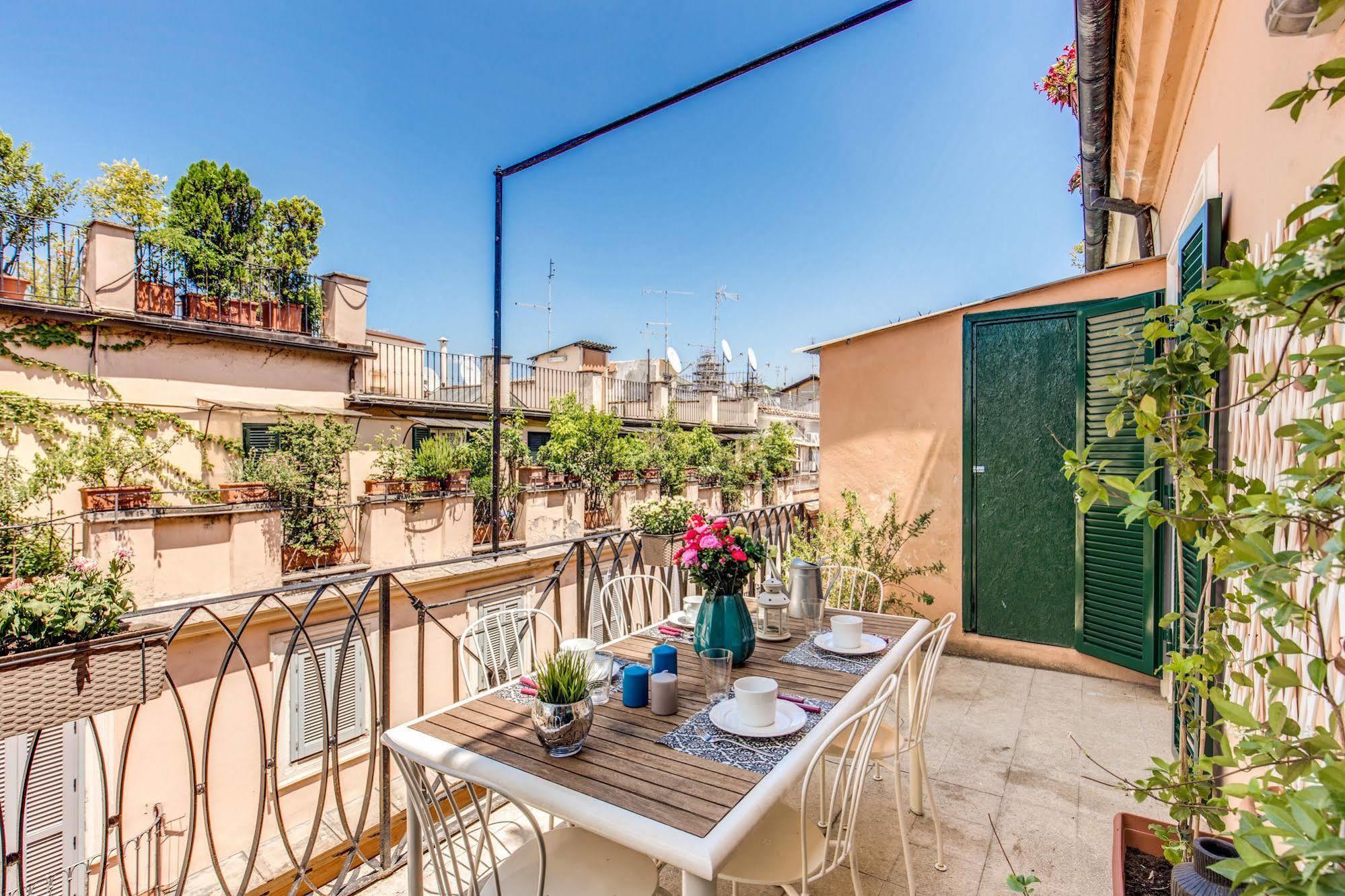 Aweshomeitaly - Spagna Glamour Life Penthouse Roma Exterior foto